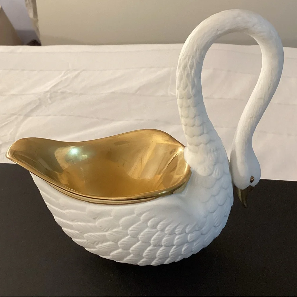 Swan Bowl - Medium - White - Picture 4 of 15